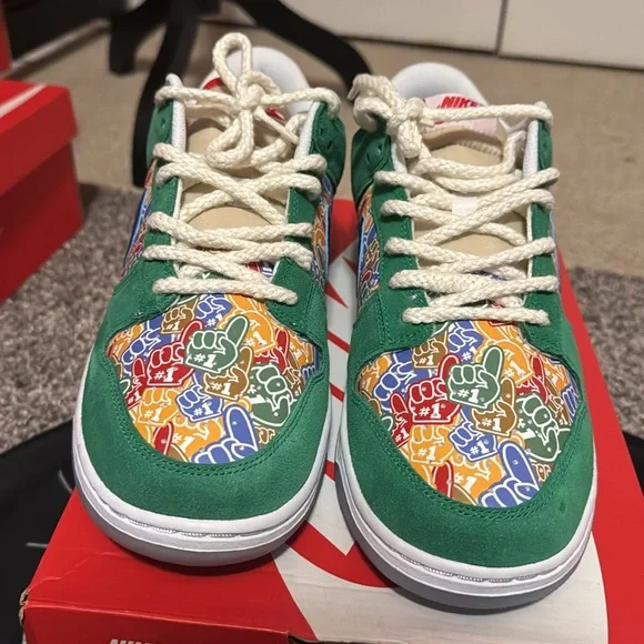 New Nike Dunk Low Foam Finger Green and Blue RARE mens size 12 w/ box Size 12.5 - Nike Dunk Low  main image 2